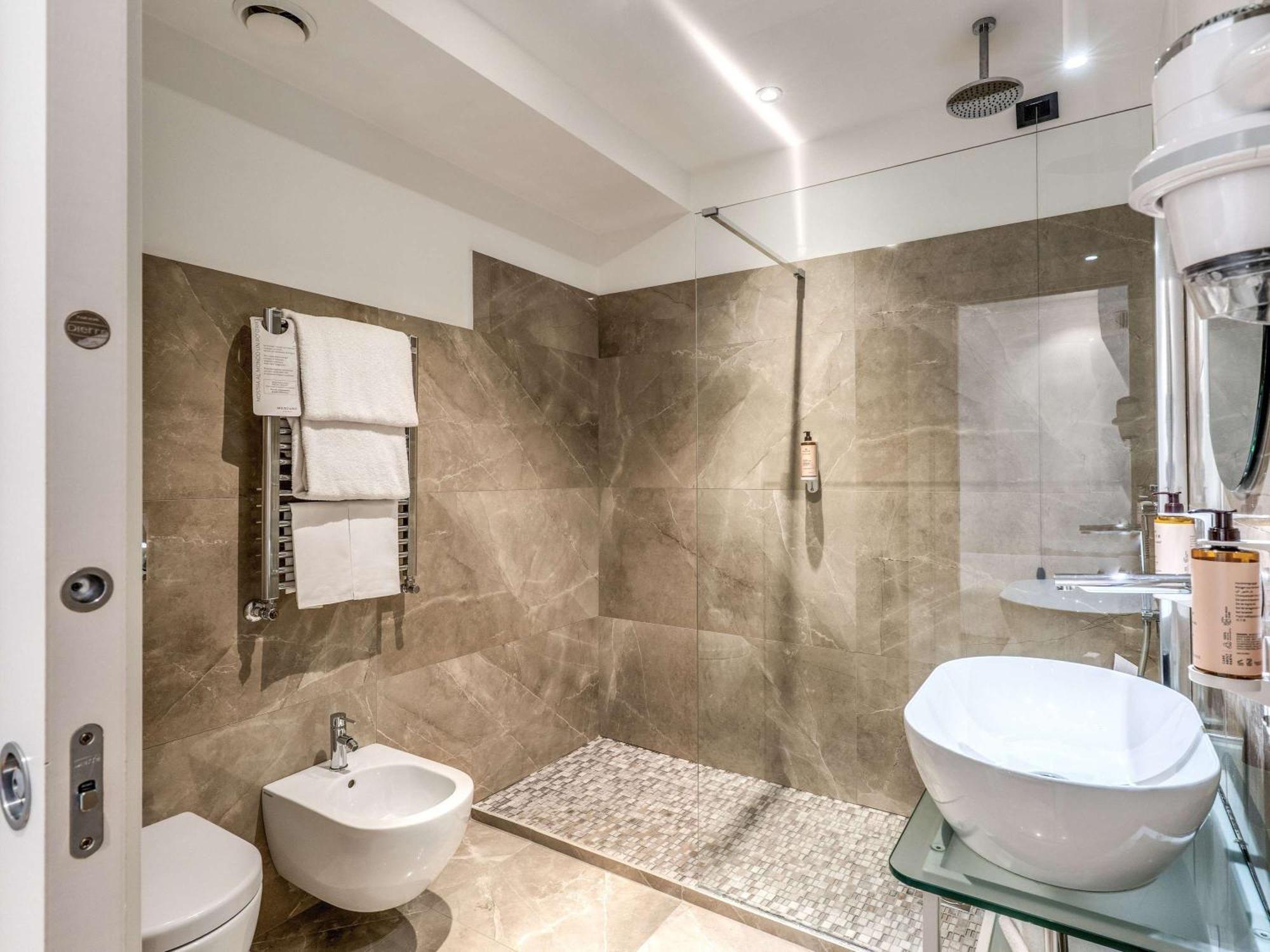 Mercure Roma Centro Termini المظهر الخارجي الصورة